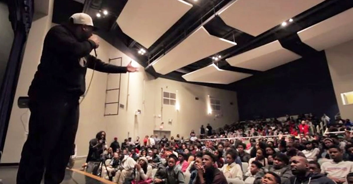 Disrespectful students get dose of reality from motivational speaker, entire auditorium goes silent