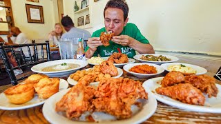 The Best FRIED CHICKEN in America!! ? Soul Food at Willie Mae’s in New Orleans!