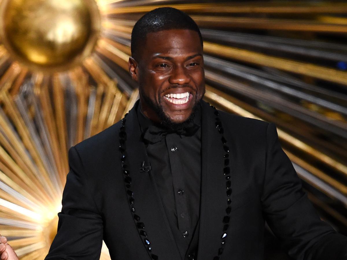 Egyptians Create Viral Hashtag Against Kevin Hart’s Cairo Performance | Egyptian Streets