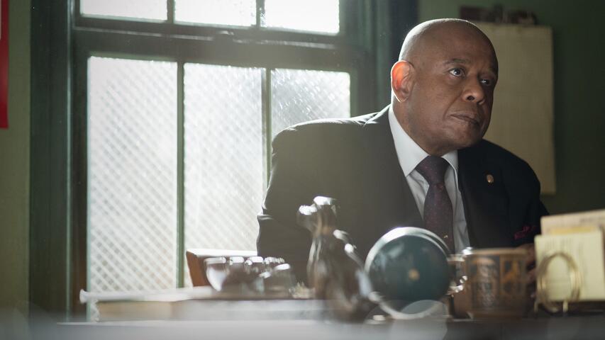 Godfather of Harlem 3x01 "The Negro in White America" - Trakt