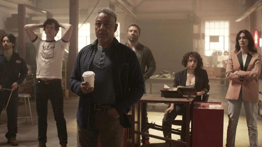 Kaleidoscope 1x02 "Yellow" - Trakt