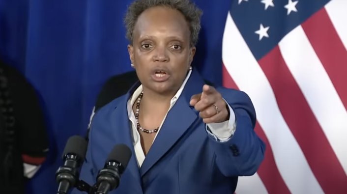 Mayor Lori Lightfoot Tells Chicago Citizens to Stop Carrying Cash to Avoid Getting Mugged