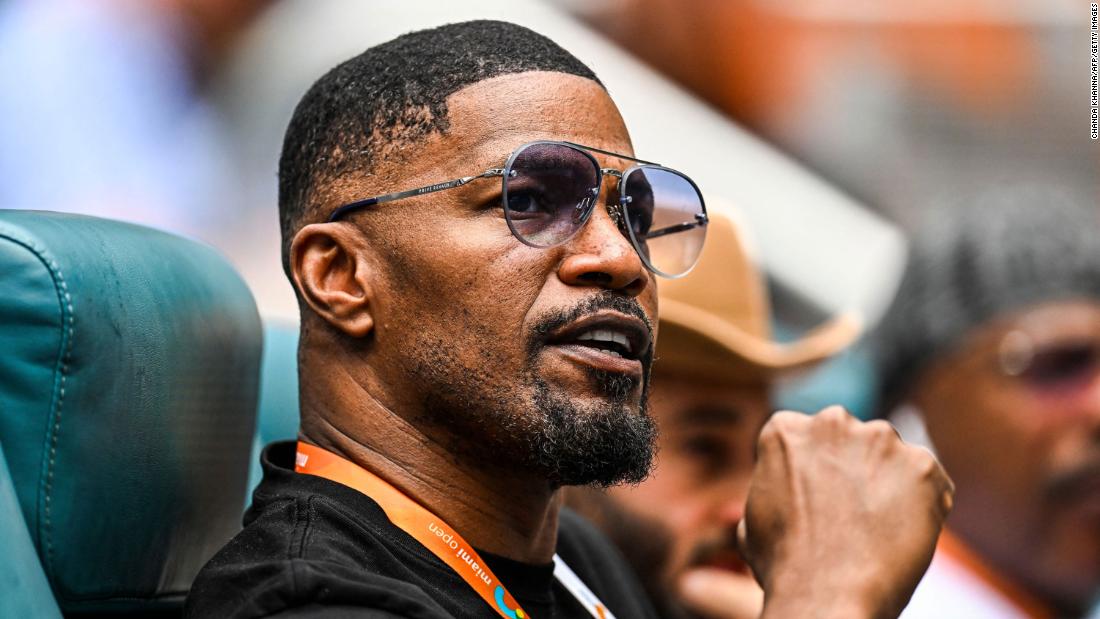 Jamie Foxx remains hospitalized nearly a week after experiencing 'medical complication' - CNN