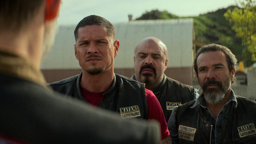 Mayans M.C. 5x02 "Lord Help My Pour Soul" - Trakt