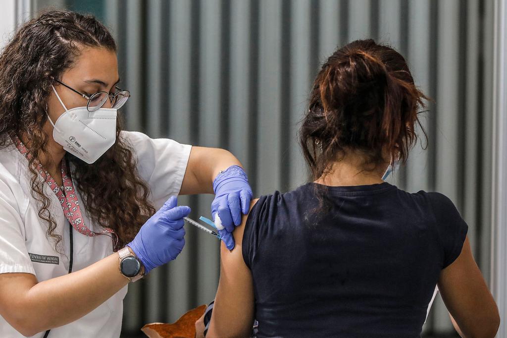 NIH to study how COVID-19 vaccine impacts menstrual cycle