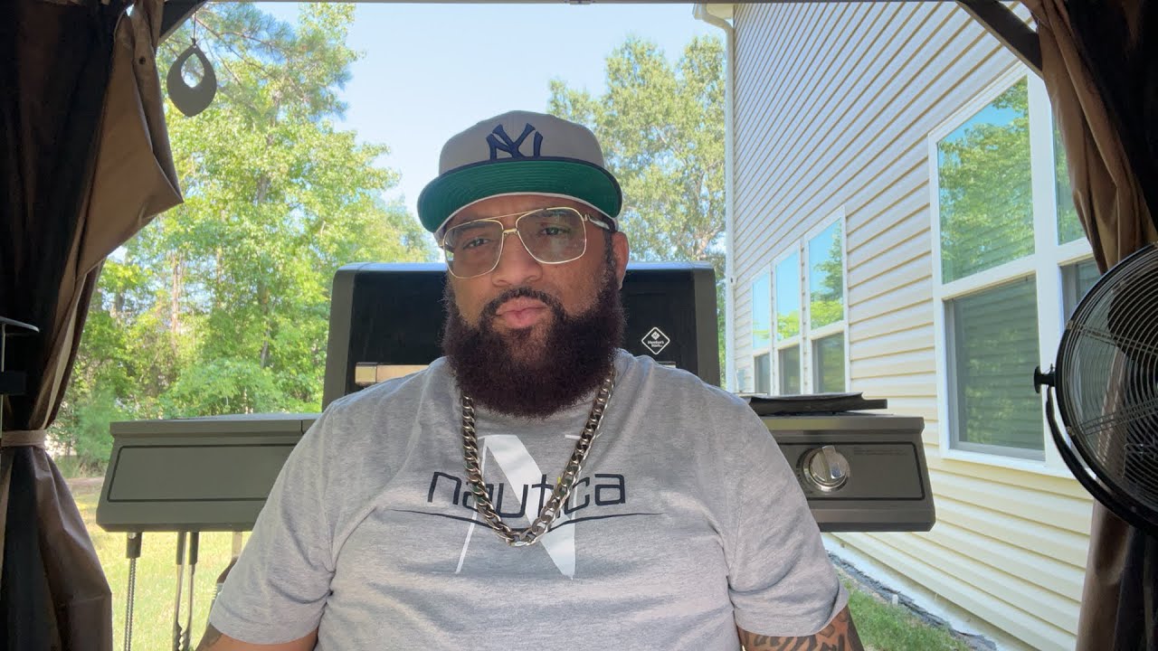 The Angryman is going live! - YouTube
