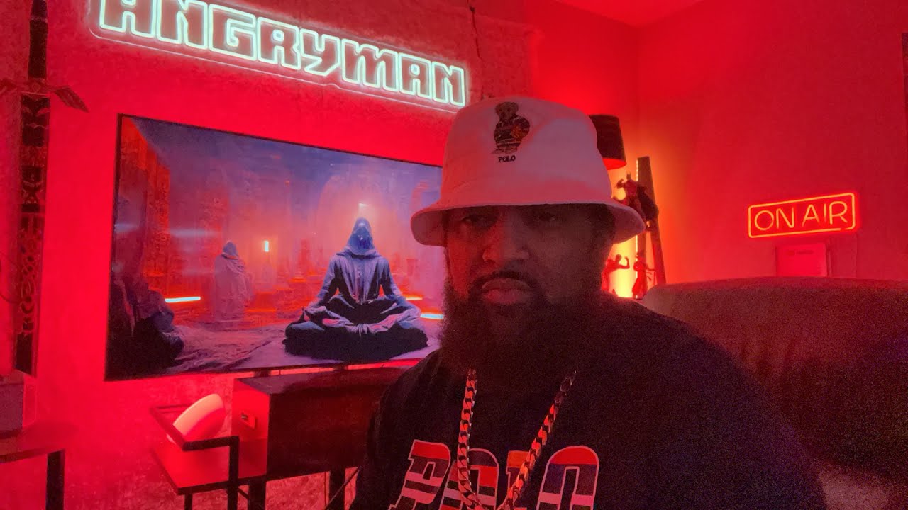 The Angryman is going live! - YouTube