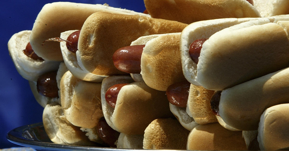 Report has stunning revelations for contents of hot dogs - CBS News