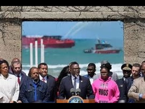 Black Protestors THREATEN To FLIP Chicago RED If  Illegal Immigrants Aren't Deported!#youtubeshorts - YouTube