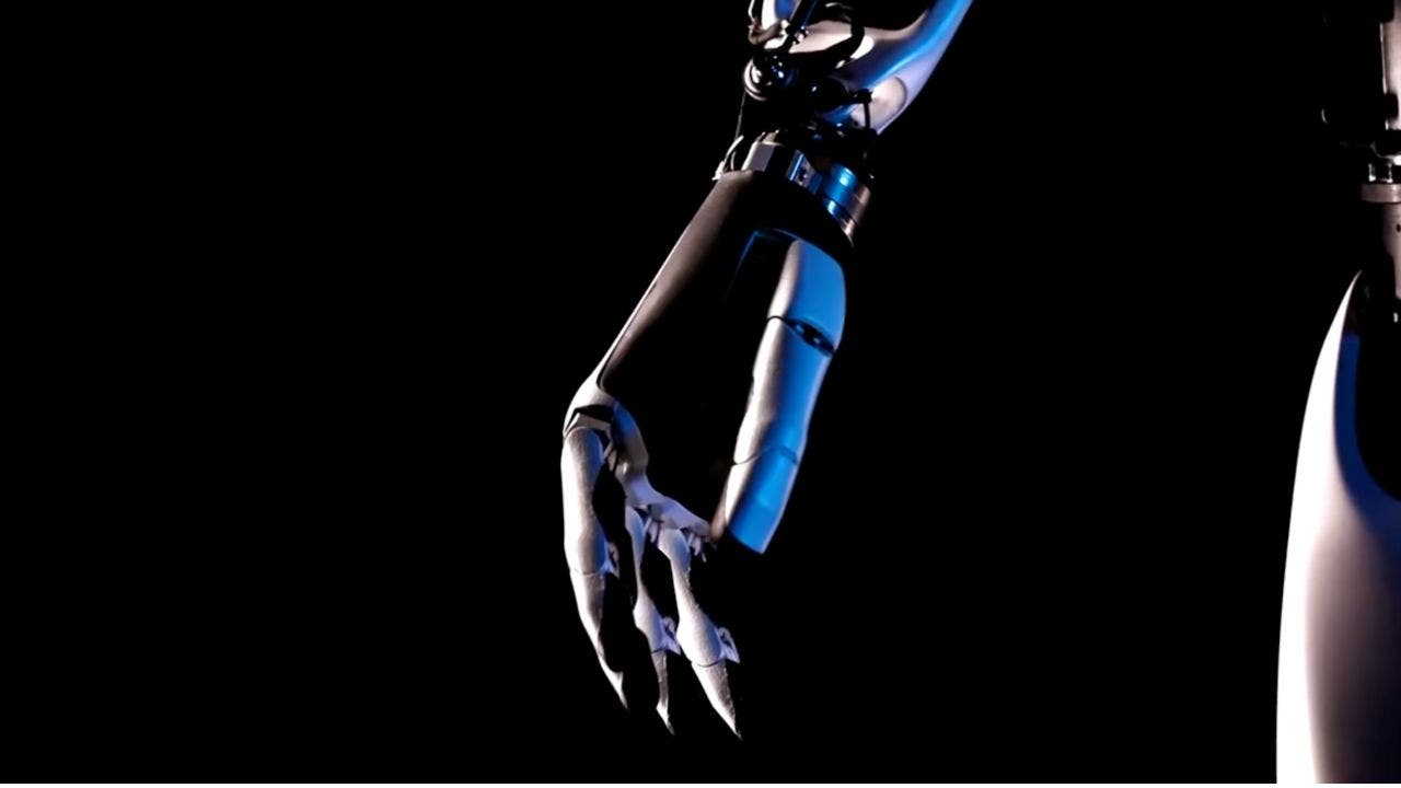 Robot attacked Tesla engineer at Texas factory