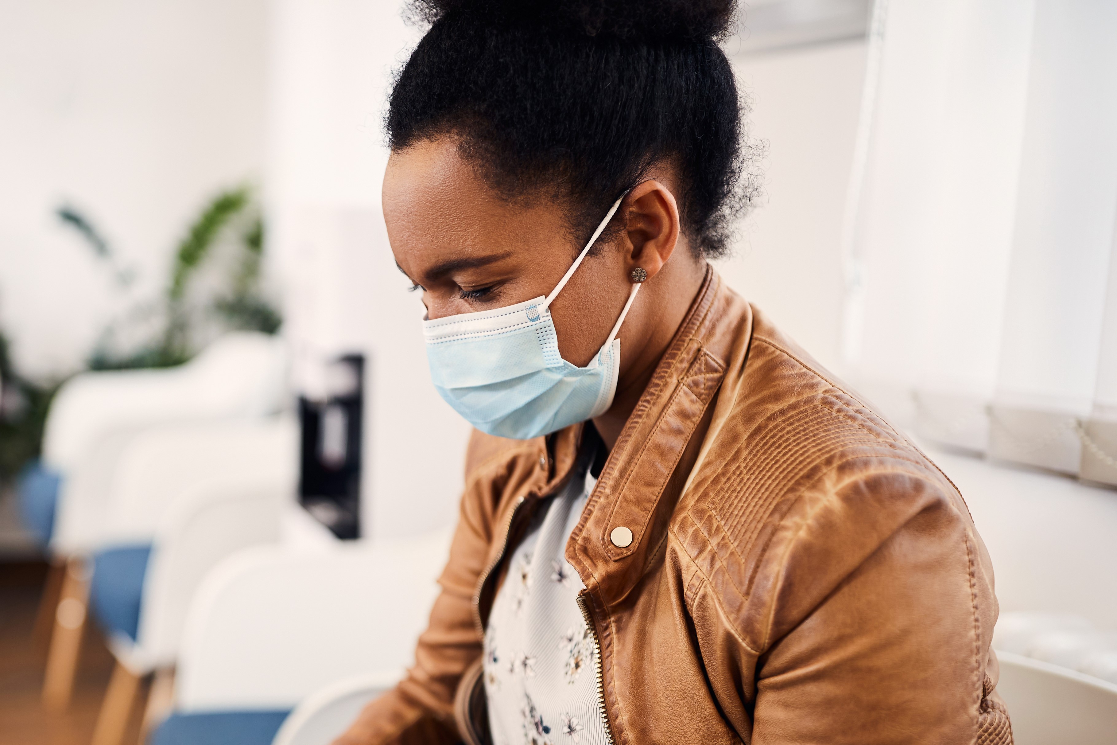 COVID Map Shows States With Highest Cases as Hospital Mask Mandates Return