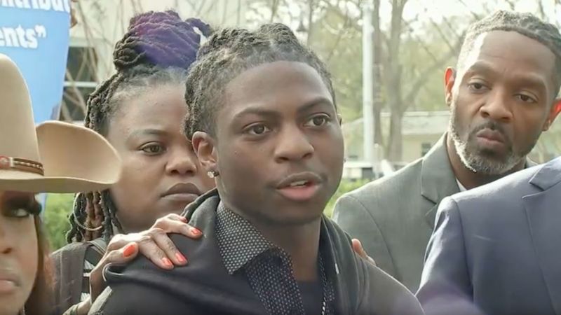 Darryl George: Texas judge rules school district can restrict the length of male’s natural hair | CNN
