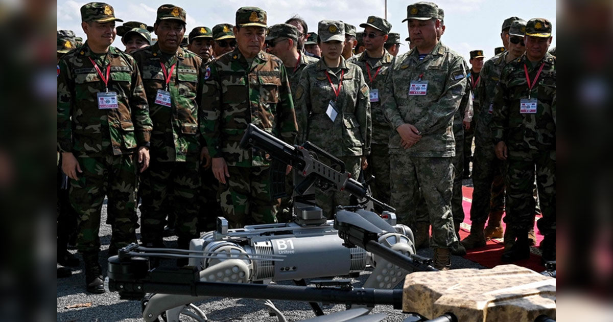 China Shows Off Robot Dogs Armed With Machine Guns