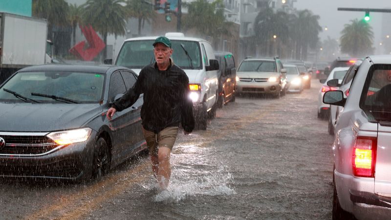 Florida weather: Heavy rain and ‘life-threatening flooding’ hits Miami area and other parts of South Florida | CNN