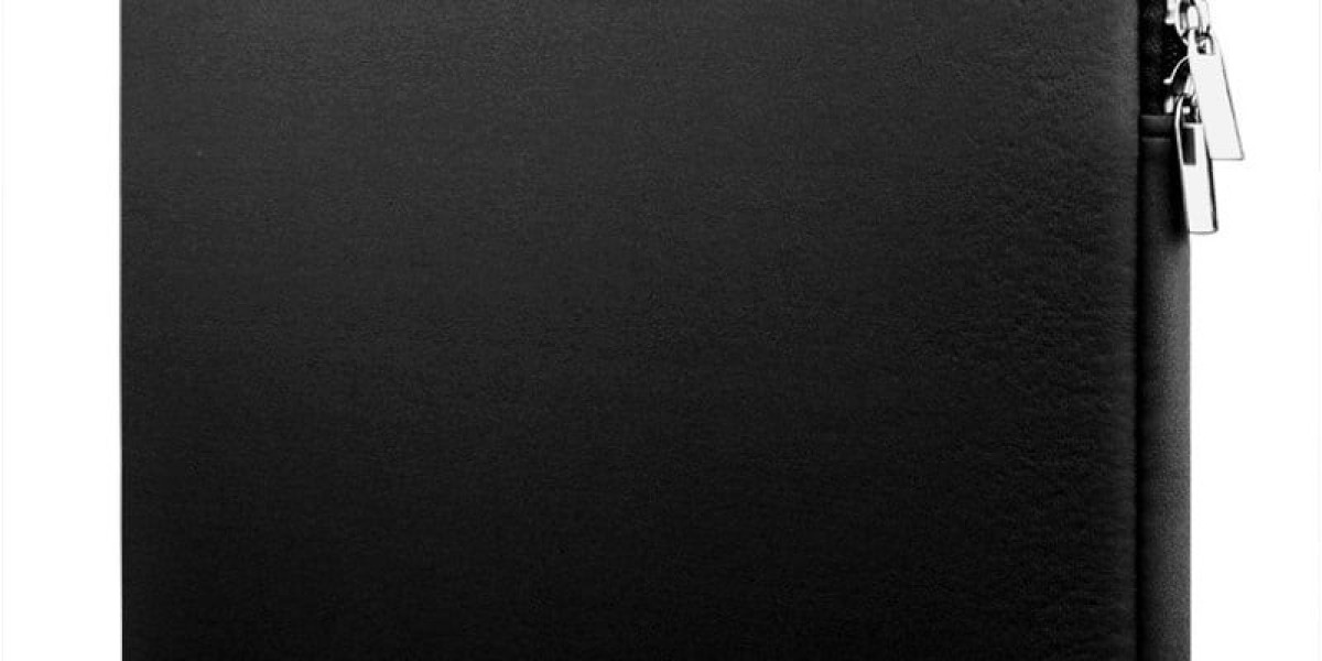 Laptop Bags Cases Market to Reach USD 11.3 Billion by 2032 with a CAGR of 4.86%: Enhancing Portability and Protection fo