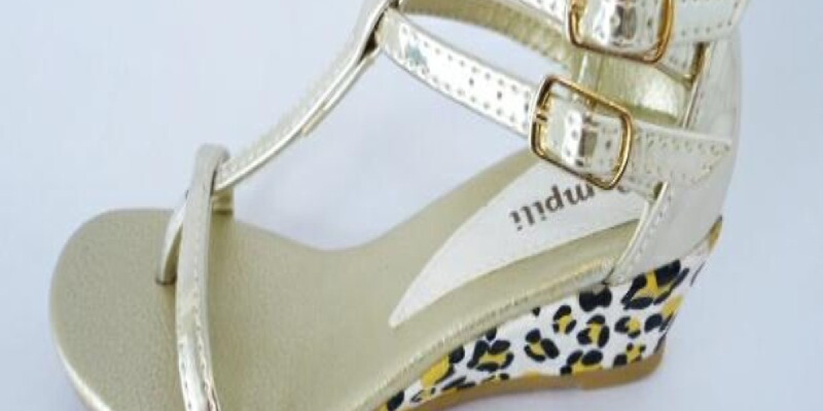 Estilo e Conforto: Descubra a Sandália Gladiadora Infantil da Pampili para Pequenos Fashionistas