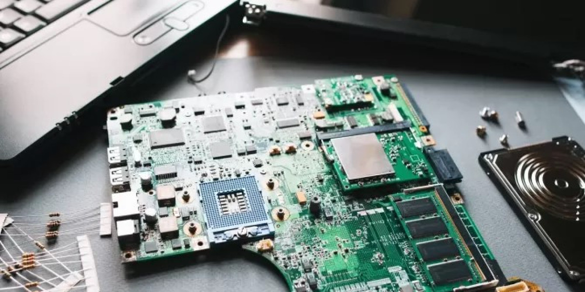 Notebook Motherboard Market to Grow from USD 35.37 Billion in 2024 to USD 53.2 Billion by 2032, with a CAGR of 5.24%