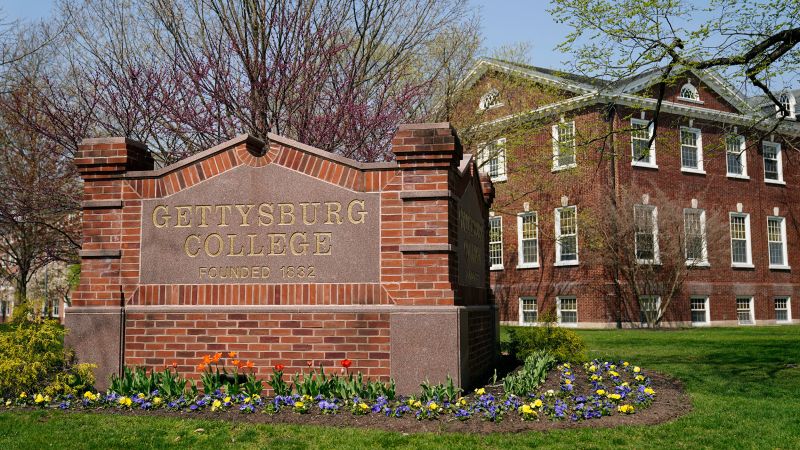 Gettysburg College: Swim team investigated after racial slur was etched into student’s chest | CNN