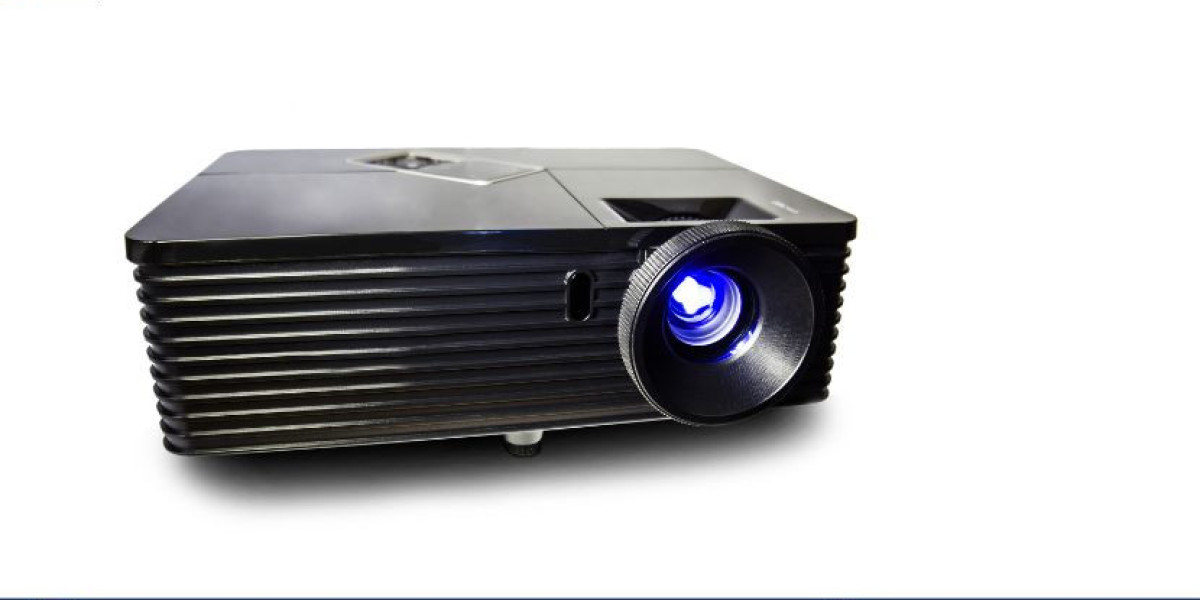 Portable Projector Market 2024-2032: Trends, Growth, and Insights