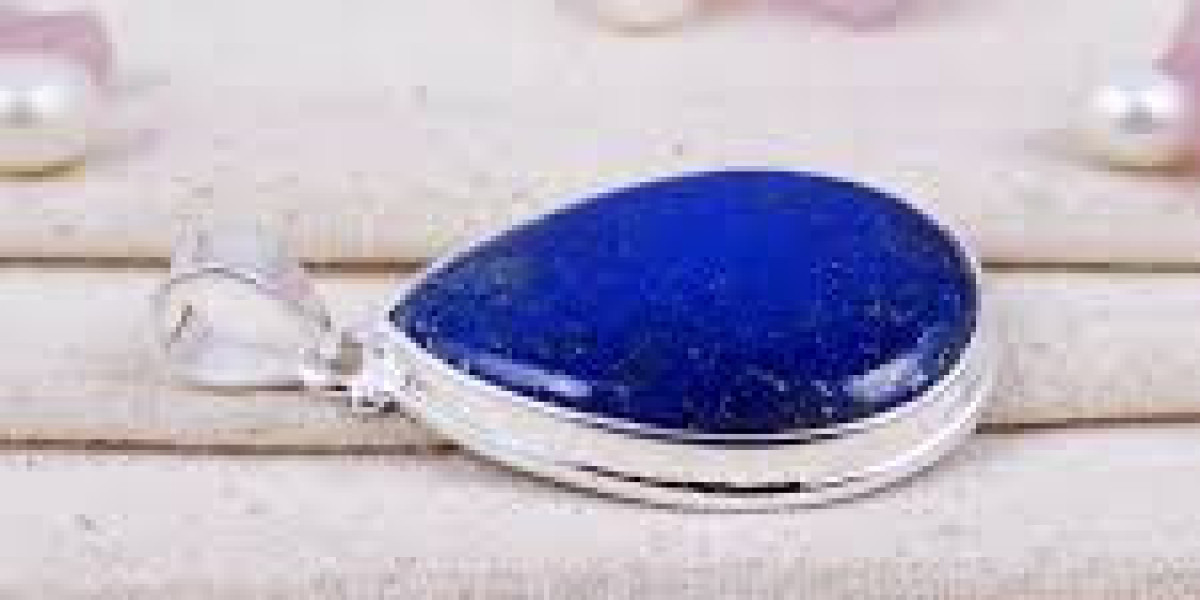 Acheter des Bijoux en Lapis-Lazuli pour Unifier Élégance et Énergie