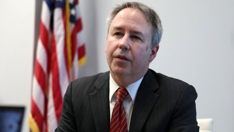 Trump removes top government ethics czar | CNN Politics