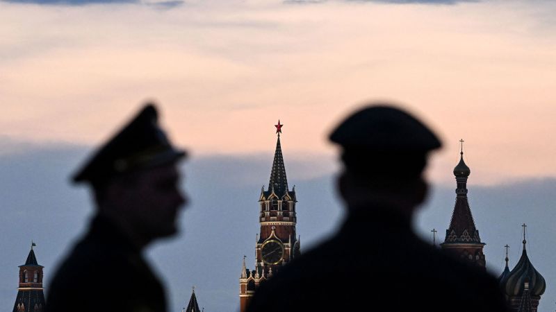 US intel shows Russia and China are attempting to recruit disgruntled federal employees, sources say | CNN Politics