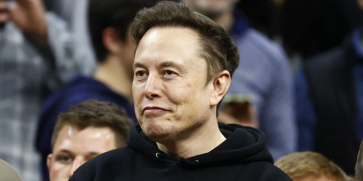 Errol Musk: Elon Not Racist Due To 'Black Servant' Friends - Comic Sands