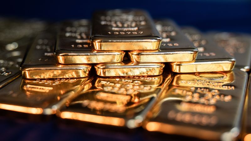 Gold price hits record $3,000 per ounce | CNN Business