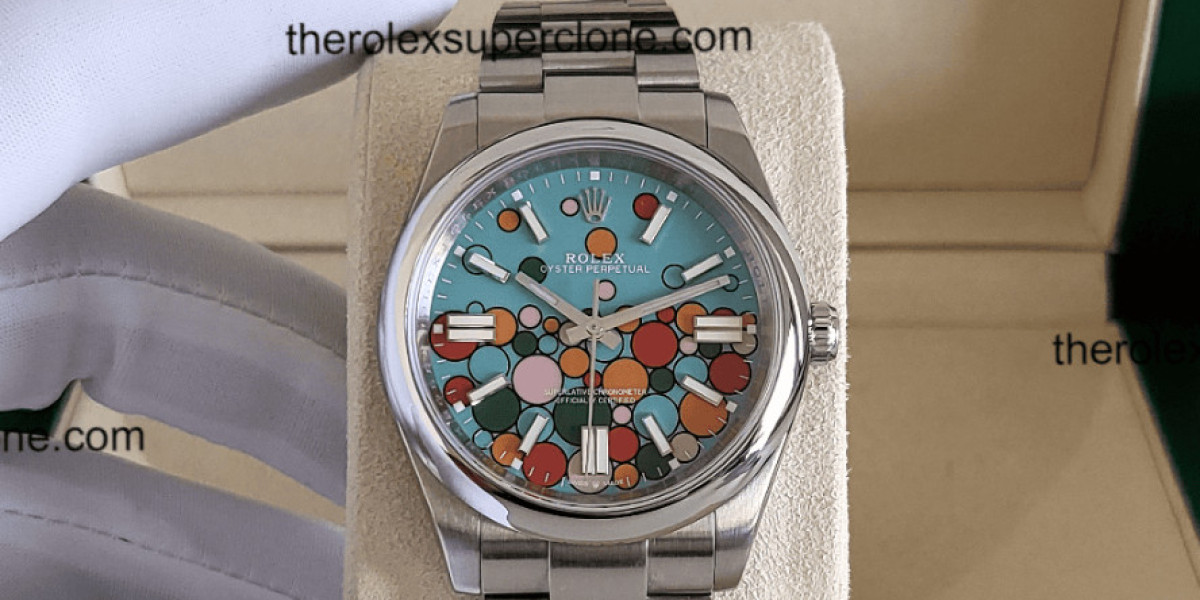 5 Advantages of Buying a Replica Watch in 2025
