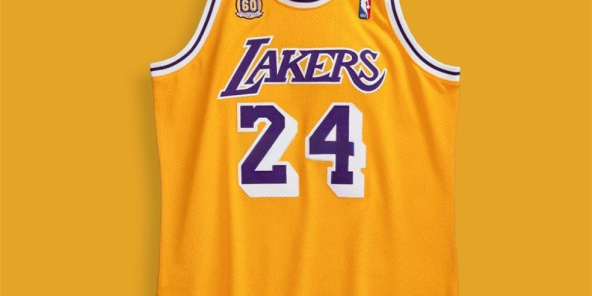 Nike Kobe 球鞋與 Kobe 球衣推薦｜經典復刻重現曼巴精神