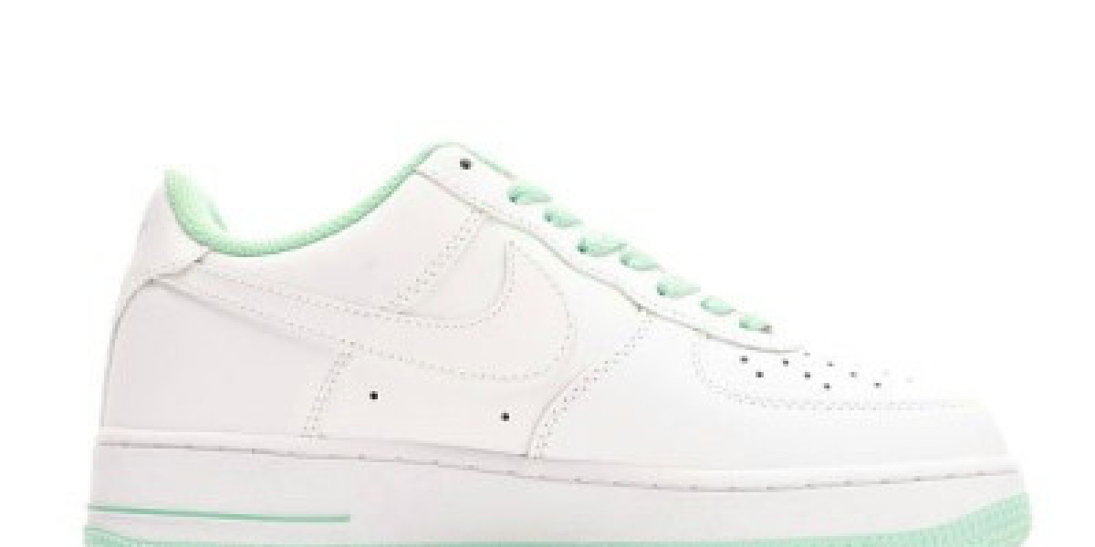 Travis Scott Air Force 1 話題球鞋全解析：潮流與設計的完美交融