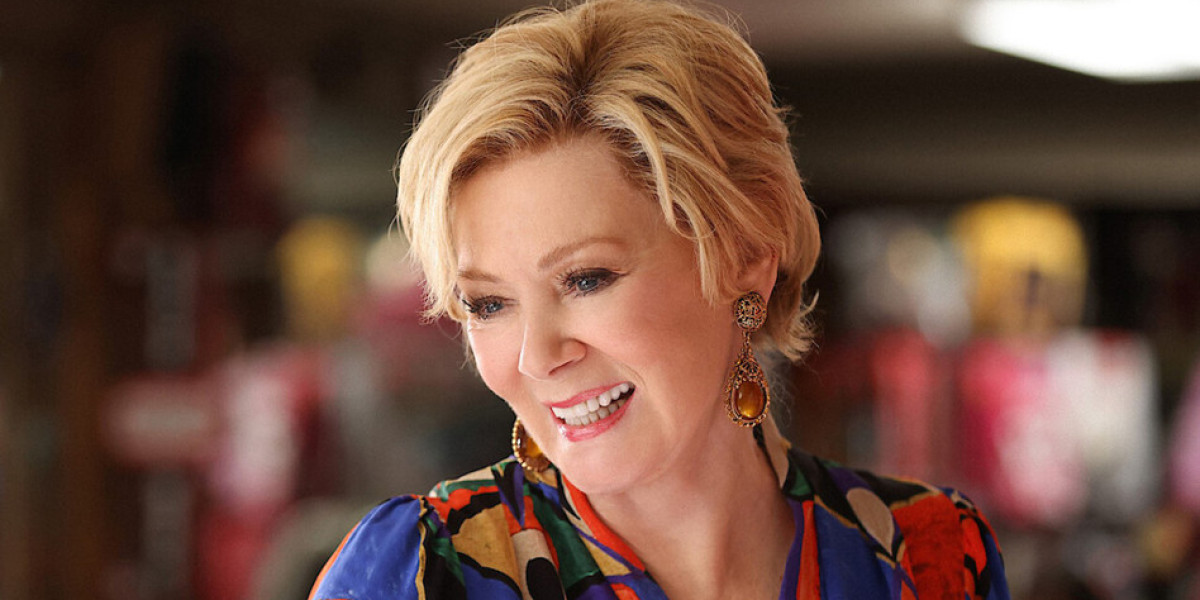 Jean Smart Wins SAG Award for 'Hacks' – Back-to-Back