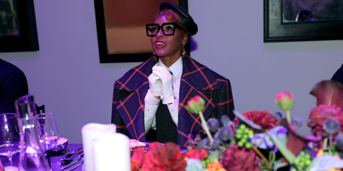 Glass Onion: Knives Out Experience – Escape Room Fun