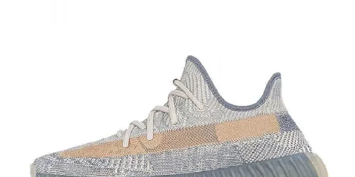 รวบรวมสุดยอดรุ่น Yeezy จาก Adidas