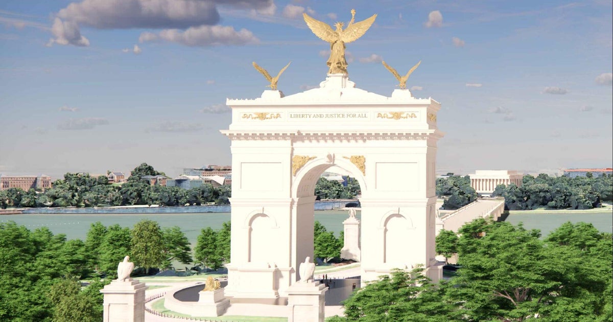 Trump says he agreed to convert triumphal arch into